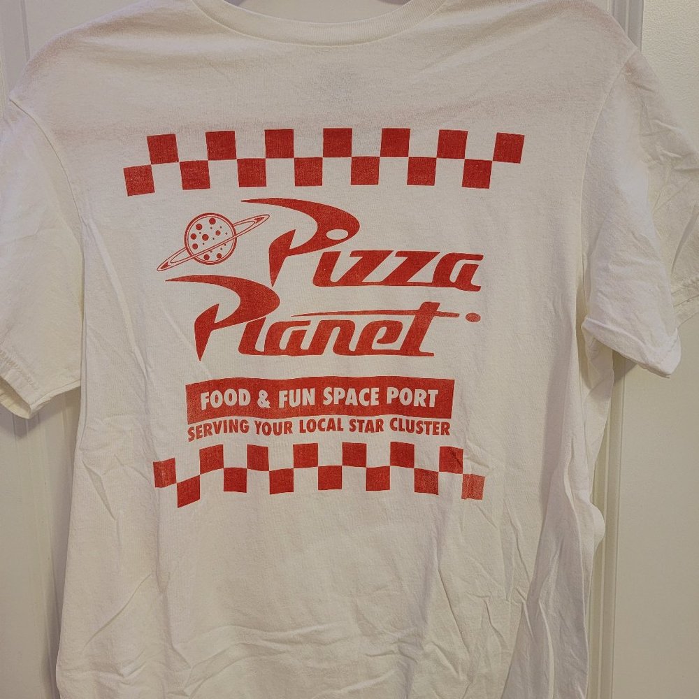Toy Story Pizza Planet graphic tee